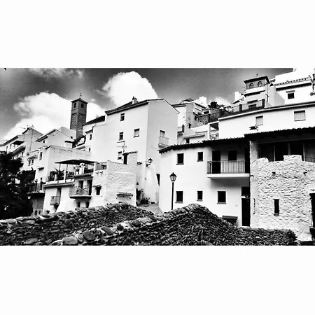 Casa Torre Antigua Salares